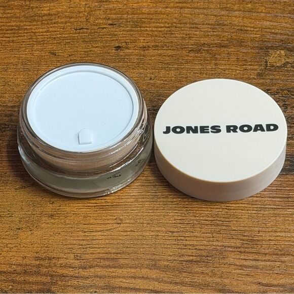Jones Road What The Foundation on Beige 35g Full Size, Clean Beauty. NIB - Picture 3 of 13